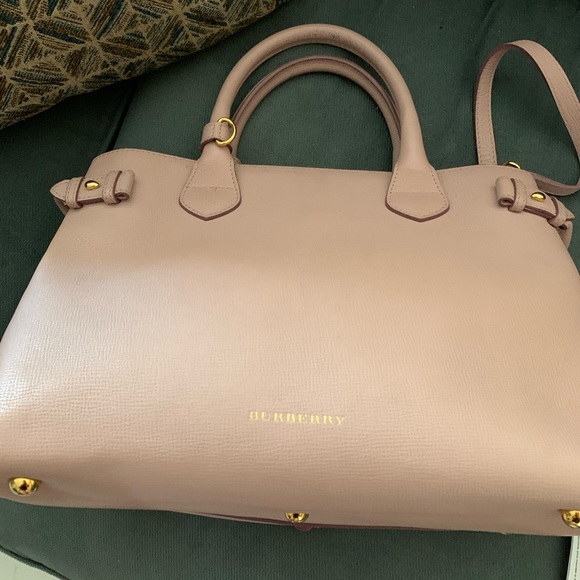 Burberry Banner leather tote - Picture 9 of 16